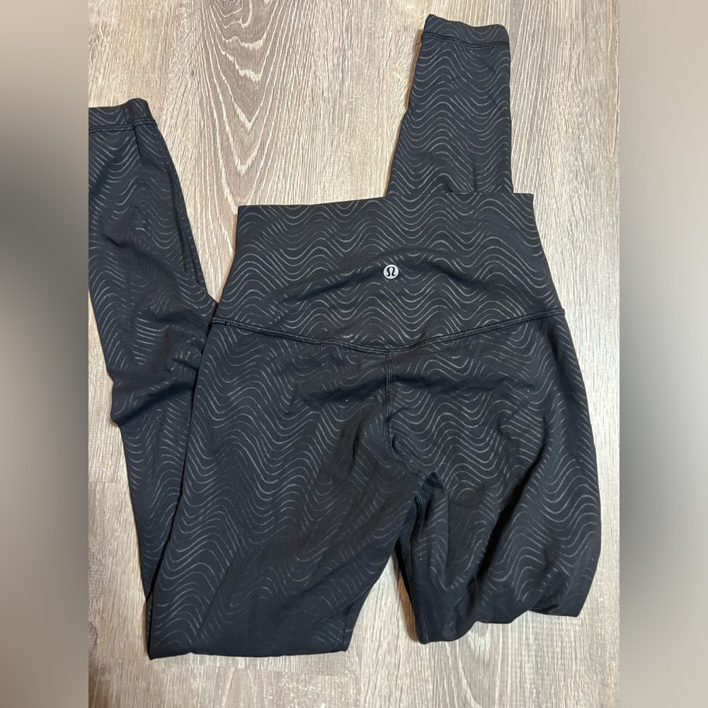 Lululemon align size 4 28”